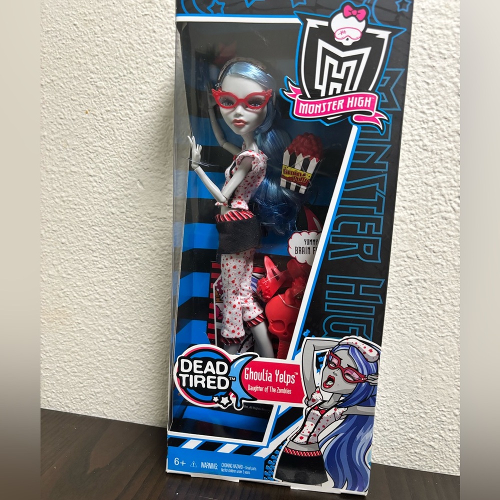 Dead tired Ghoulia